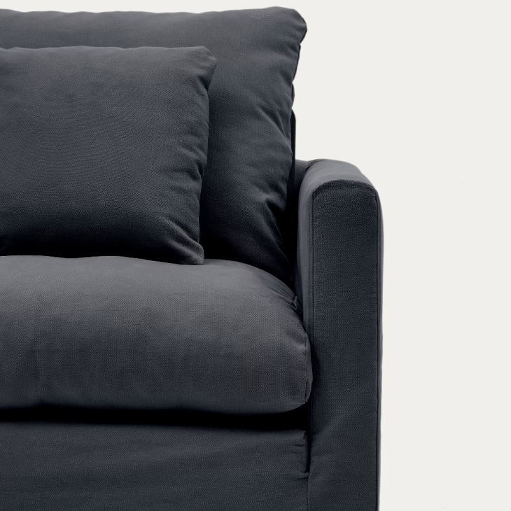 NORA  armchair with a removable cover