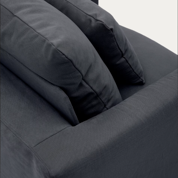 NORA  armchair with a removable cover