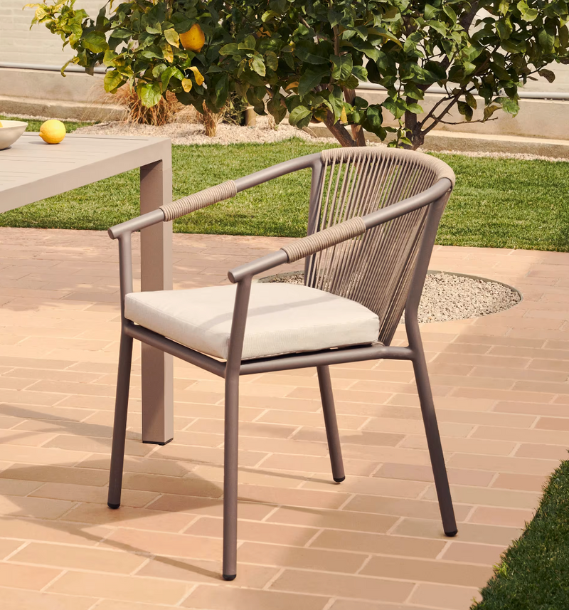 XELIDA stackable garden chair in aluminium and brown cord