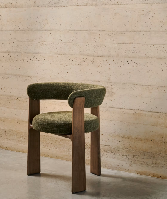 GRANITE 3-legged chair in green chenille and with solid ash wood