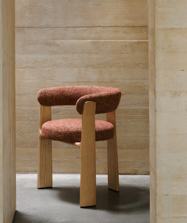 GRANITE 3-legged chair in green chenille and with solid ash wood