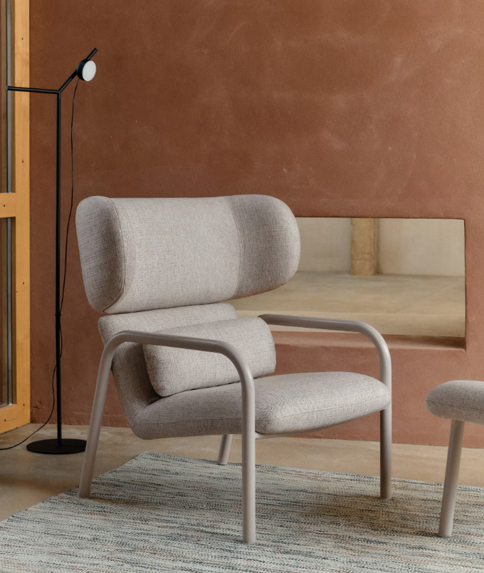 INARI Armchair in steel with painted finish