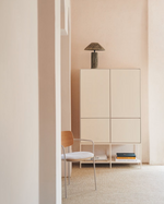 VEDRANA Komoda s 4 vrata i čeličnim nogama