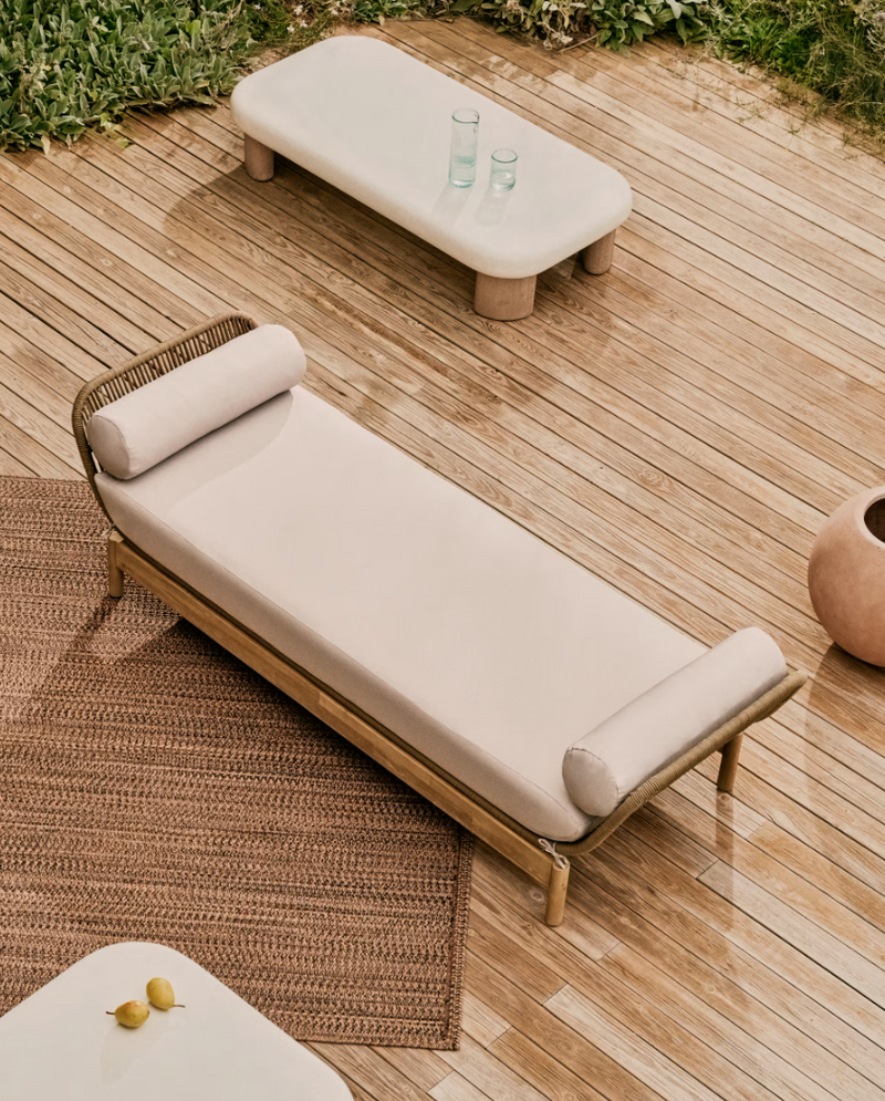 LABRA stolić od cementa i bagremovog drveta 140 x 70 cm