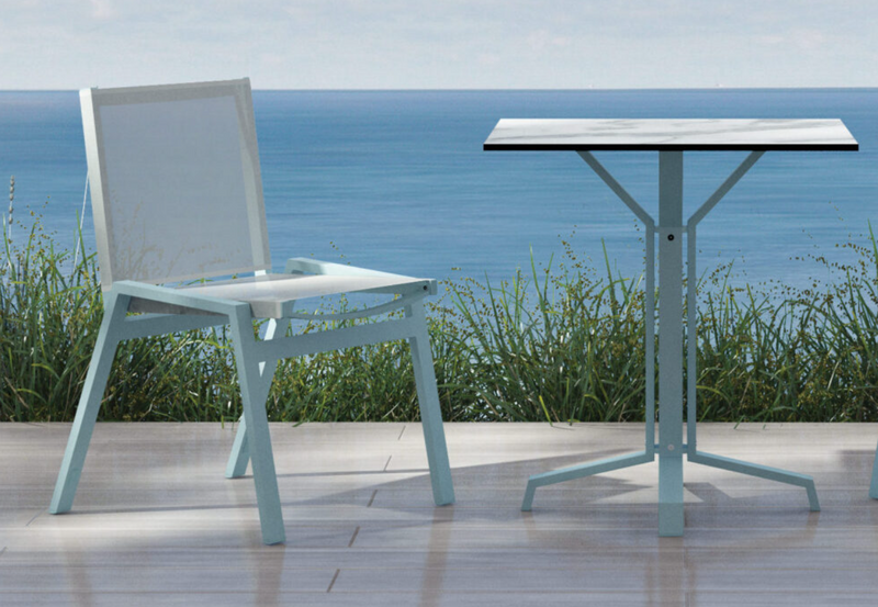 PULVIS Outdoor square dining table