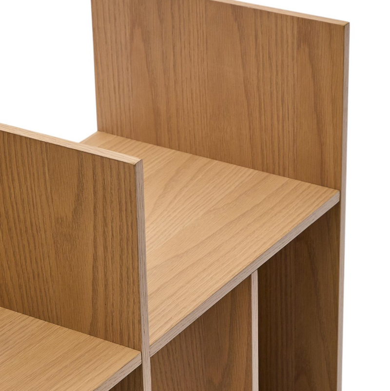 INA modularni regal od hrastovog furnira s prirodnom završnom obradom