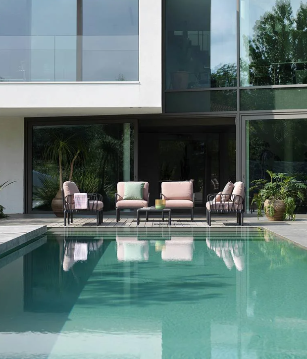 KOMODO Fotelja za opuštanje s naslonima za ruke od stakloplastike