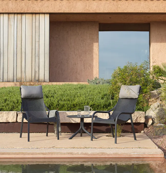 NET Fotelja za odmor s visokim naslonom