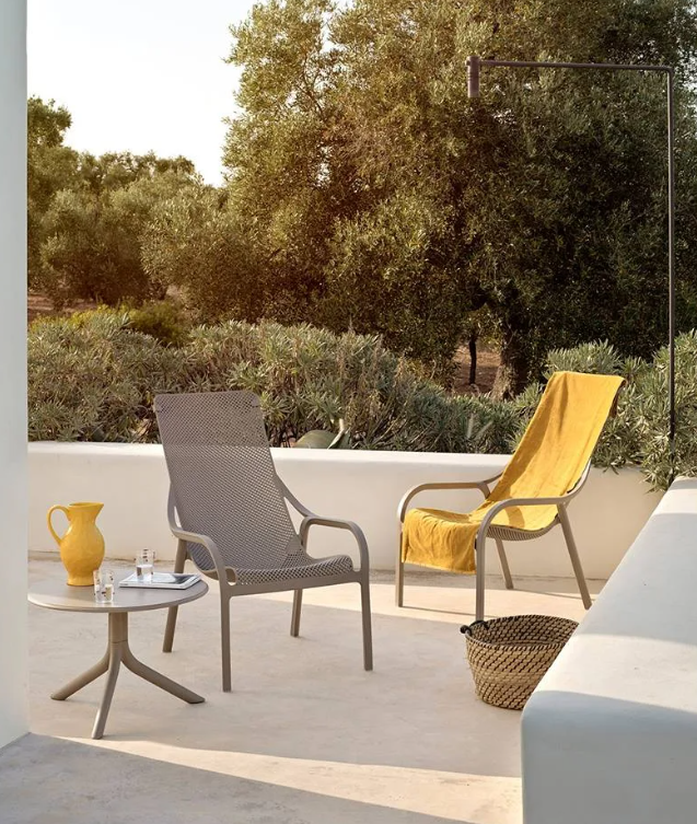 NET Fotelja za odmor s visokim naslonom