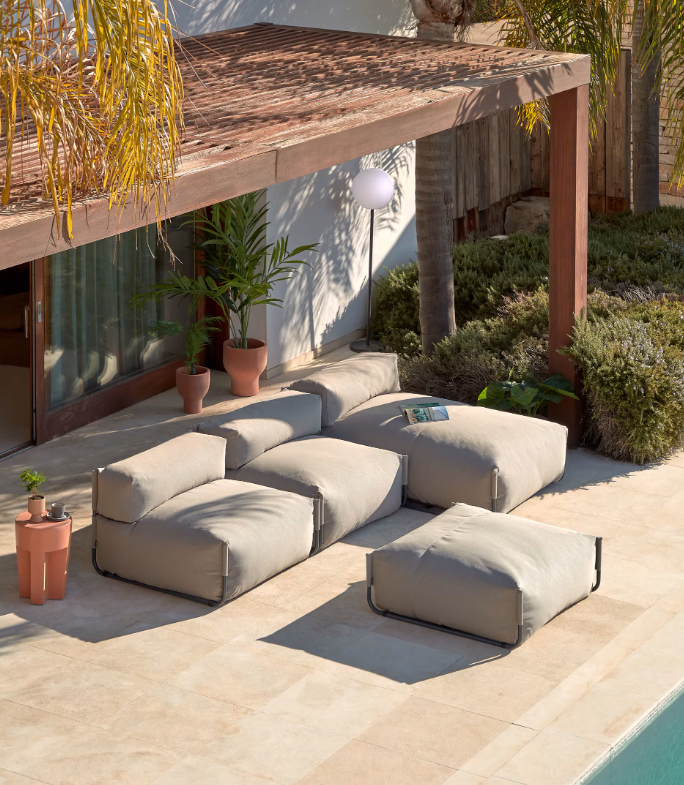 SQUARE Ležaljka s naslonom u bež boji s crnim aluminijem