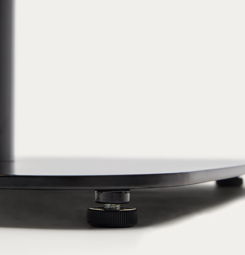 DINA High round table in natural finish melamine with metal leg in a painted black finish, Ø 60x96 cm