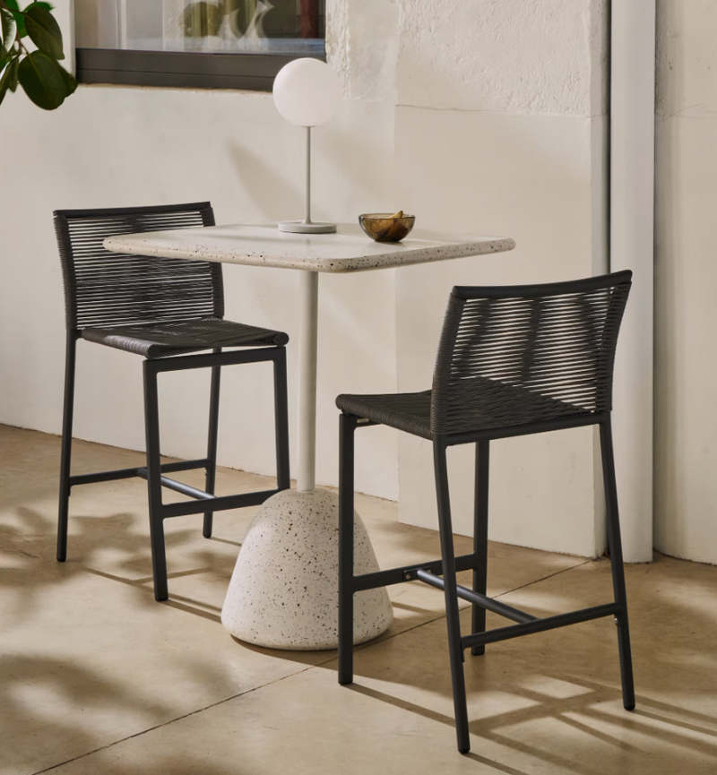 SAURA High bar table in white terrazzo with a white terrazzo top, 95 x 70 x 70 cm