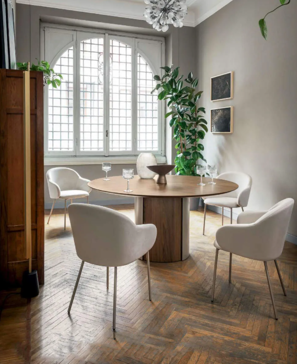 YOROI Okrugli blagovaonski stol