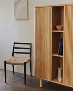 MAILEN visoki ormarić s 2 vrata, jasenovog furnira s prirodnom završnom obradom, 110 x 160 cm