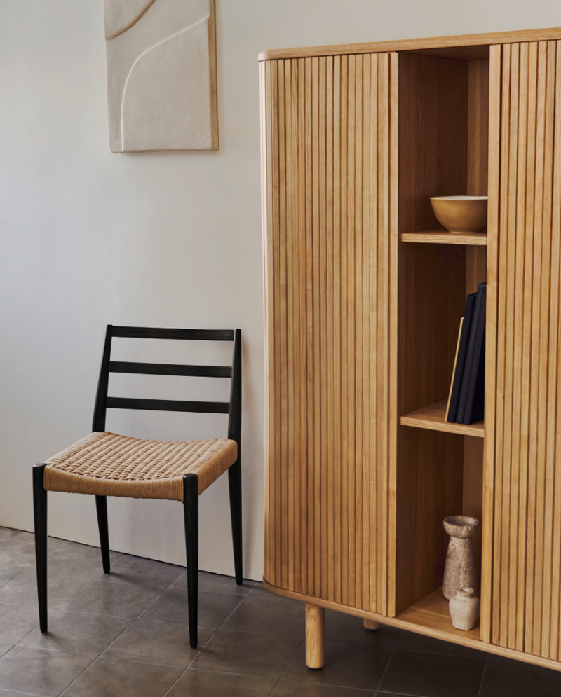 MAILEN visoki ormarić s 2 vrata, jasenovog furnira s prirodnom završnom obradom, 110 x 160 cm