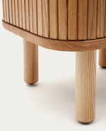 MAILEN Noćni ormarić od jasenovog furnira s prirodnom završnom obradom 50 x 55 cm