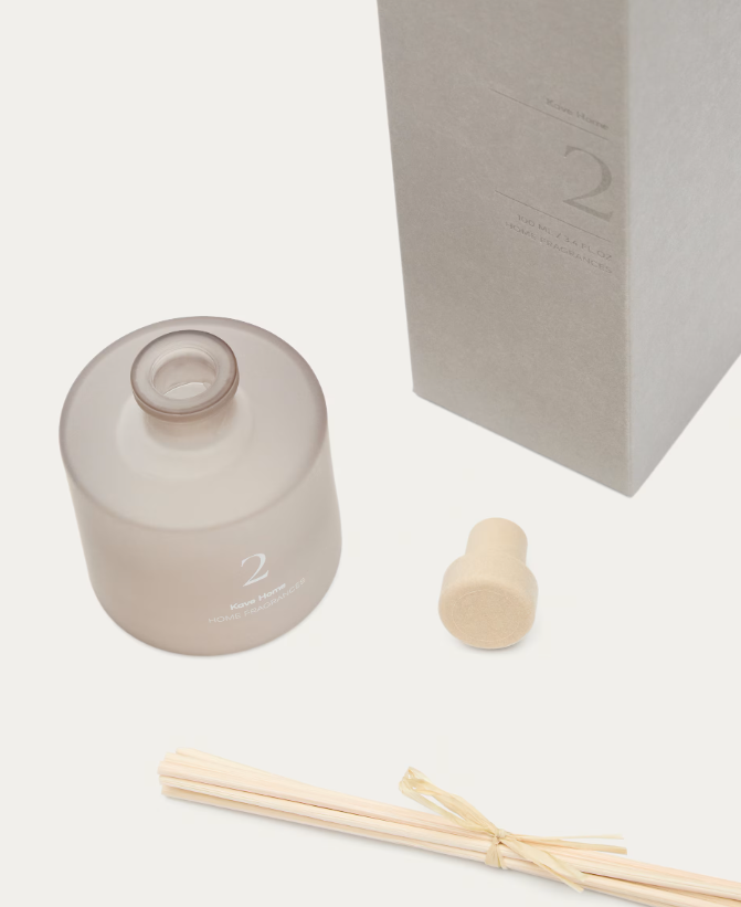 2/SWEET VANILLA 100ml Sweet Vanilla fragrance reed diffuser