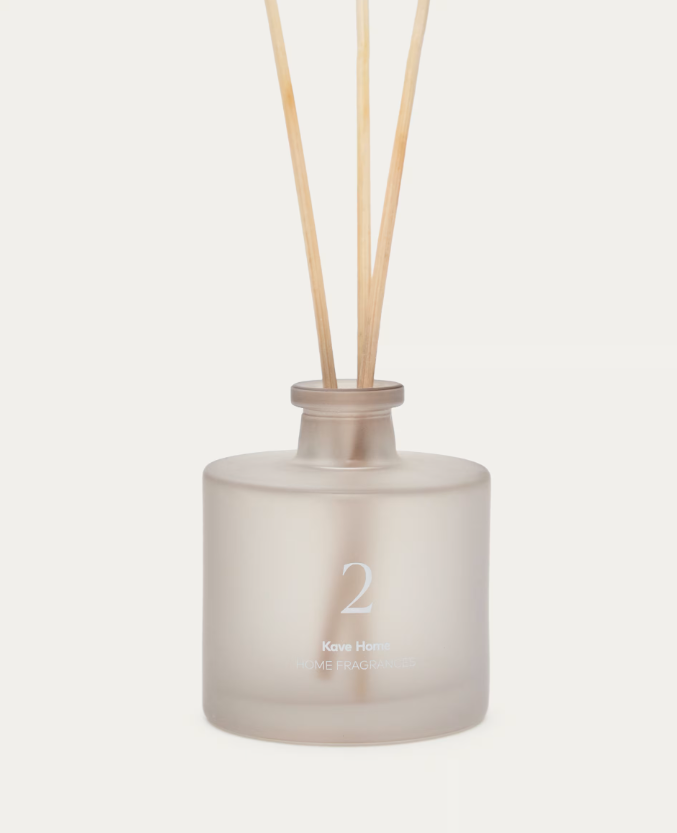 2/SWEET VANILLA 100ml Sweet Vanilla fragrance reed diffuser