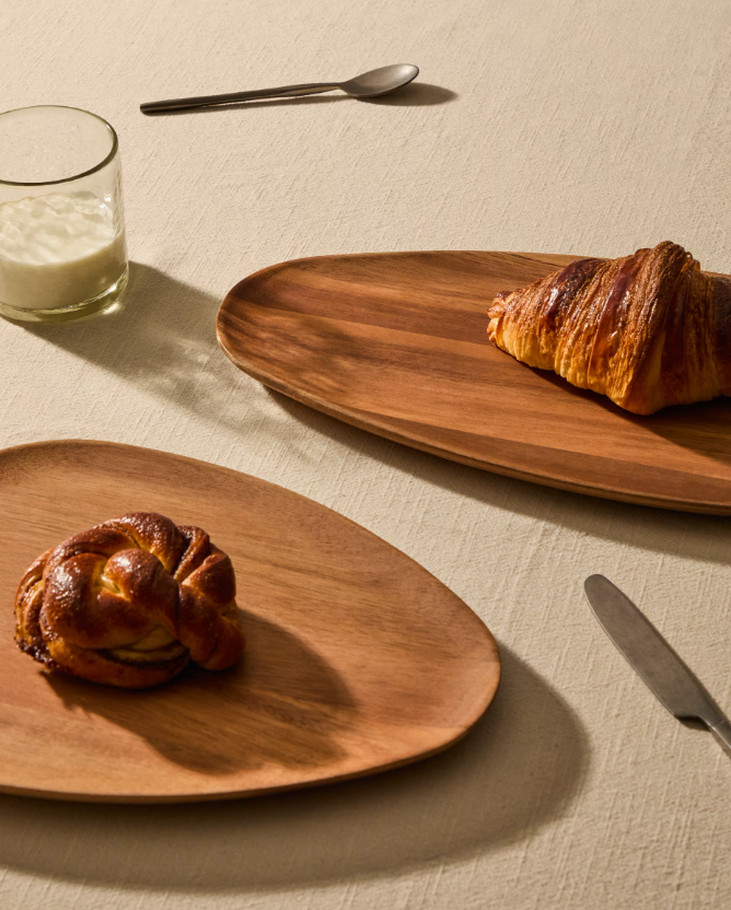 NUKHA Set of 2 serving boards in FSC 100% acacia wood