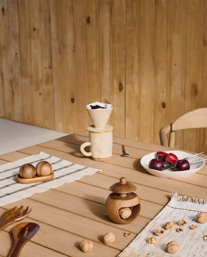 NUKHA Nutcracker in FSC 100% acacia wood