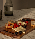 ZEUN Small serving board made of acacia wood FSC 100%