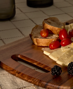 ZEUN Small serving board made of acacia wood FSC 100%