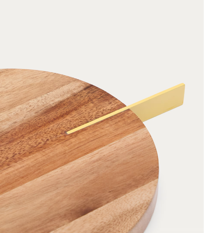 ZAIRIN Serving board in FSC 100% acacia wood and yellow metal