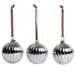 ORANEL Set of 3 silver recycled glass hanging ornaments Ø 8 cm