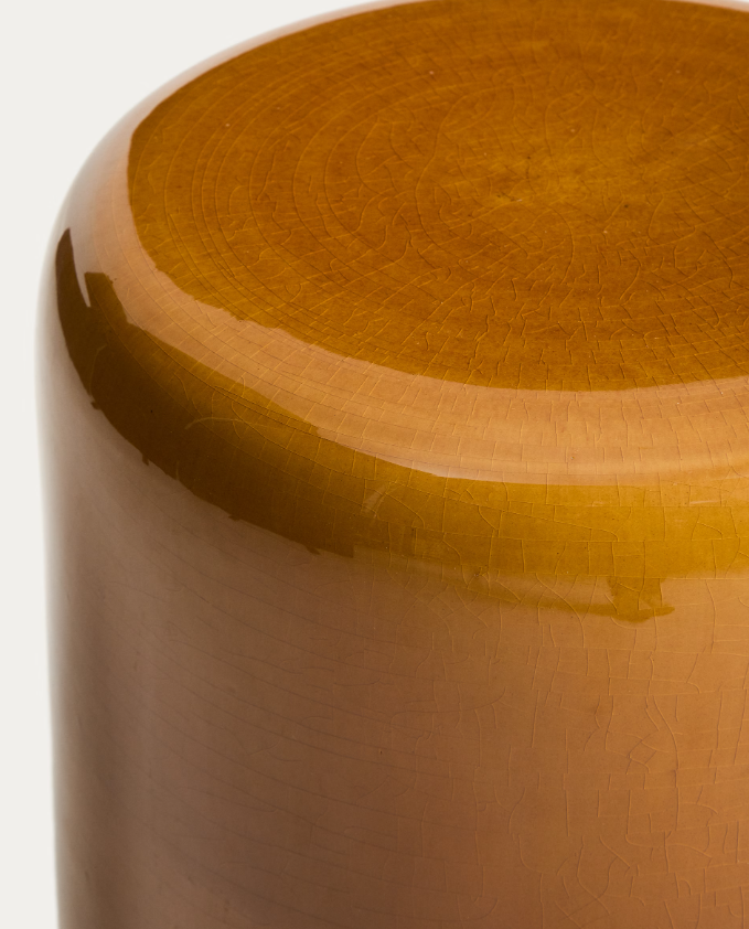 MESQUIDA Outdoor side table in ceramic with glazed mustard finish Ø 35cm