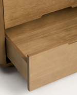 ARELIDA Noćni ormarić od hrastovog furnira i masivnog hrastovog drva sa svijetlosmeđom završnom obradom 65 x 50 cm