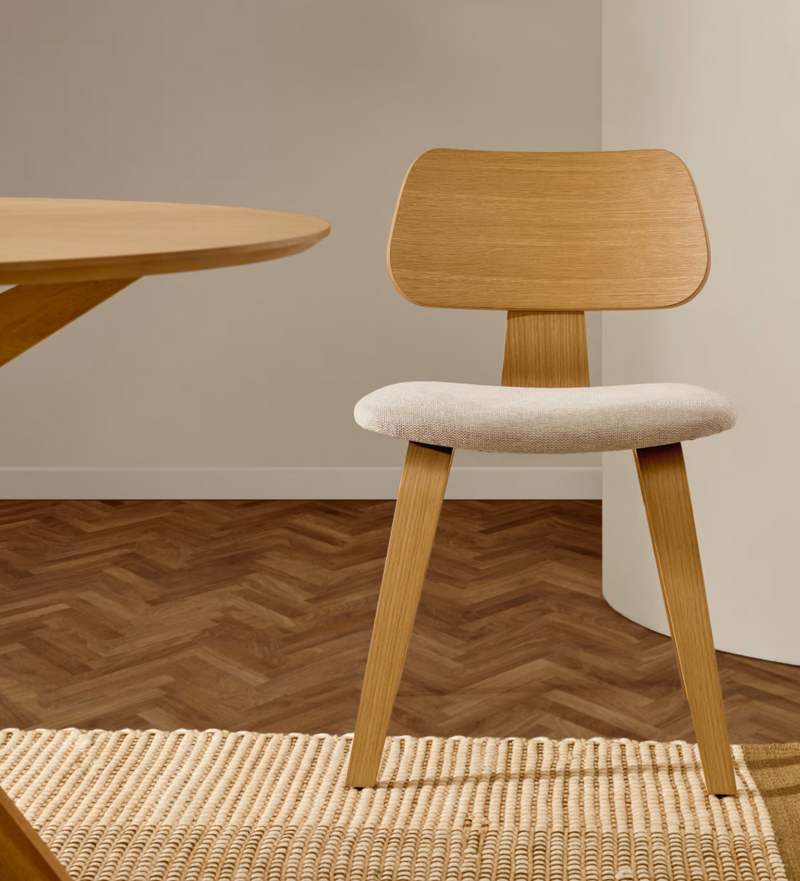 GENA chair in chenille with rubberwood frame