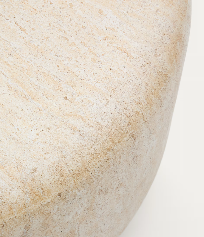 DRASI Stolić za kavu od cementa s završnim efektom travertina