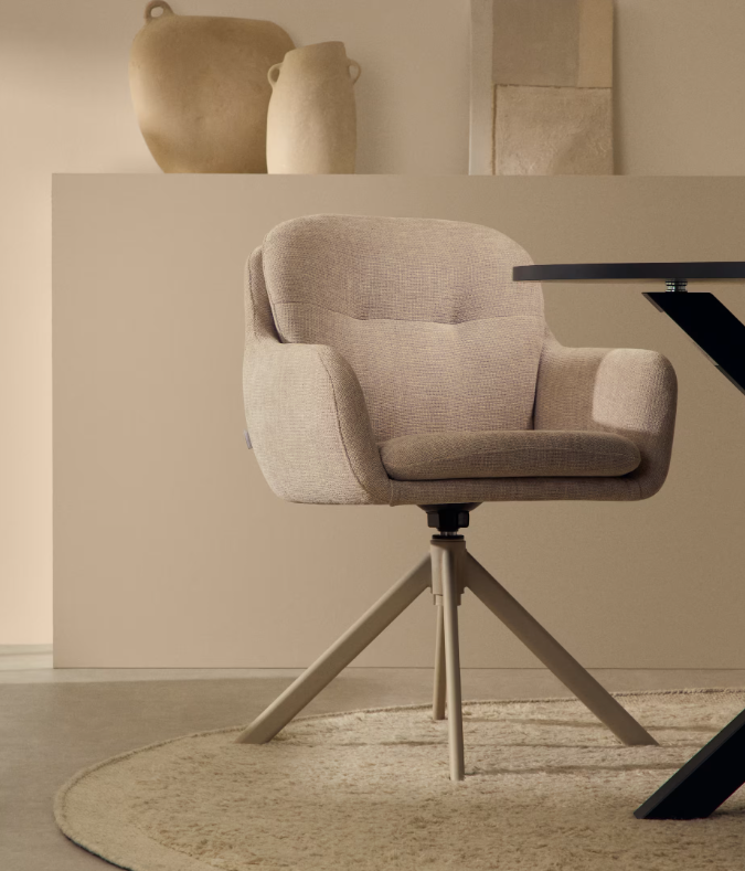 LEXA Swivel chair in beige chenille and steel legs