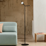 OREY crna metalna podna lampa s višepoložajnim reflektorom