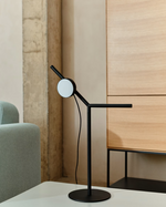 OREY crna metalna stolna svjetiljka s višepozicijskim reflektorom