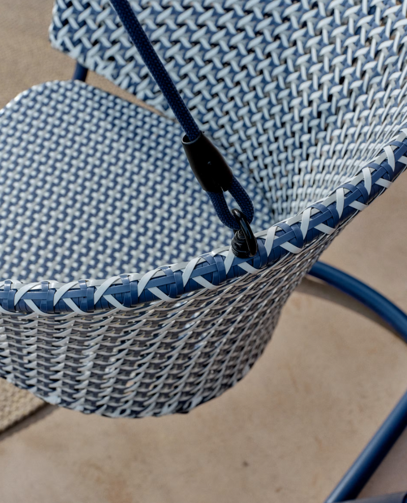 SALIGA blue hanging armchair with base in aluminium and synthetic rattan