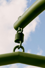 SALIGA green hanging armchair with base in aluminium and synthetic rattan