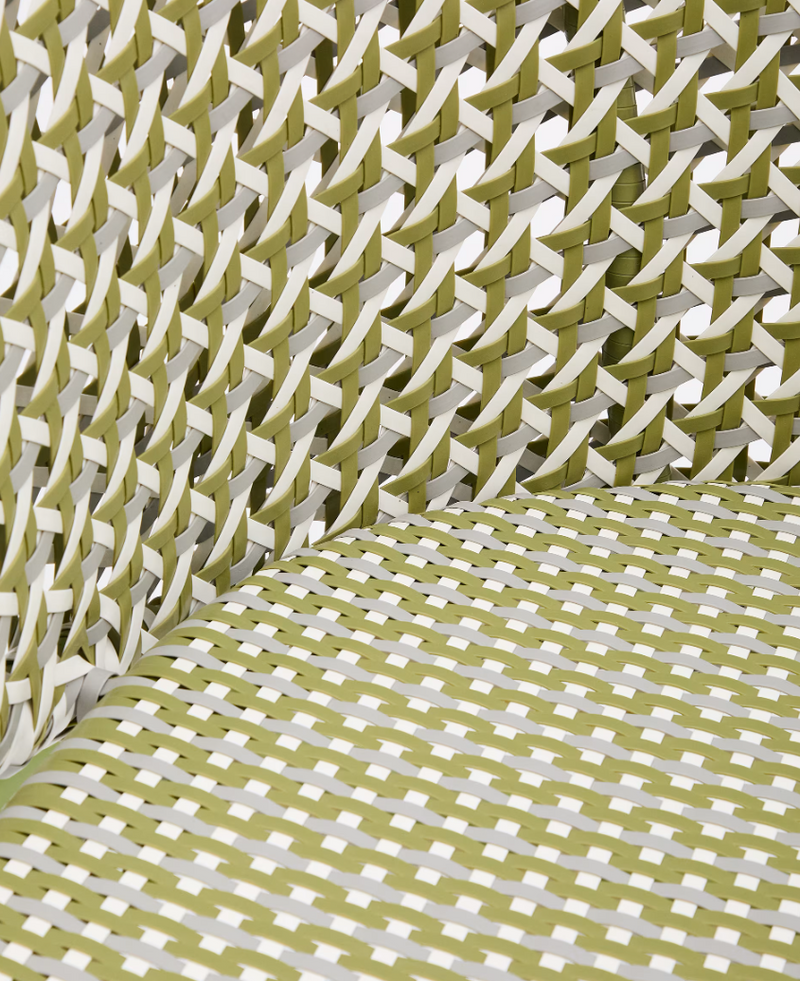 SALIGA green hanging armchair with base in aluminium and synthetic rattan