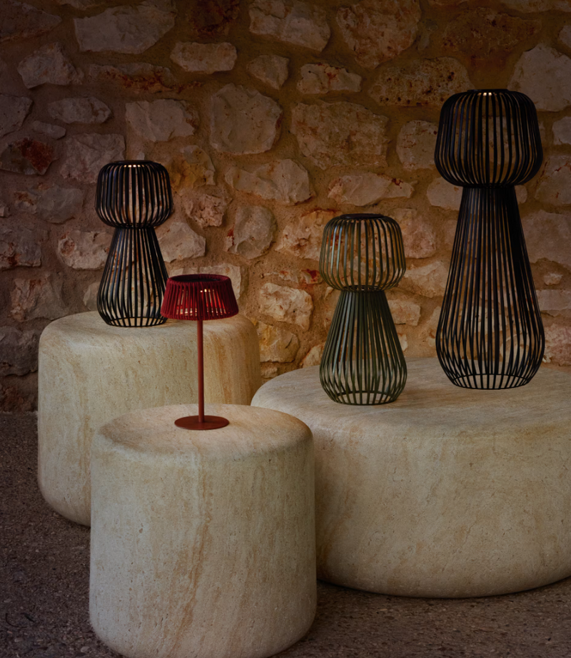 REIBA crna metalna solarna podna svjetiljka