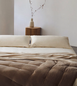 OFELIA s bež navlakom na skidanje i nogama od masivne bukve za madrac 160 x 200 cm