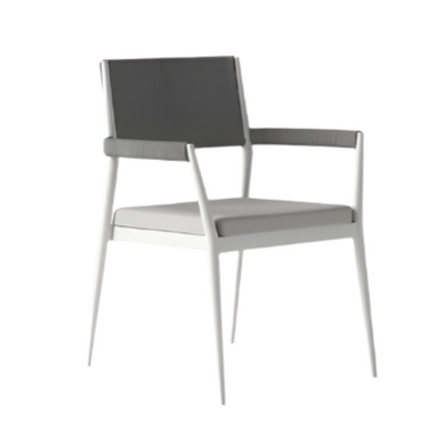 CURACAO Blagovaonska fotelja