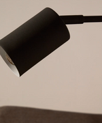 MANIE Metal desk lamp in metal with black cast-iron-effect finish