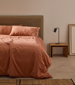 MANIE Metal desk lamp in metal with black cast-iron-effect finish