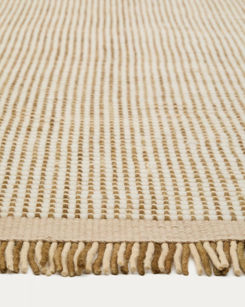 BLART Beige wool rug with contrasting side stripe 160 x 230 cm