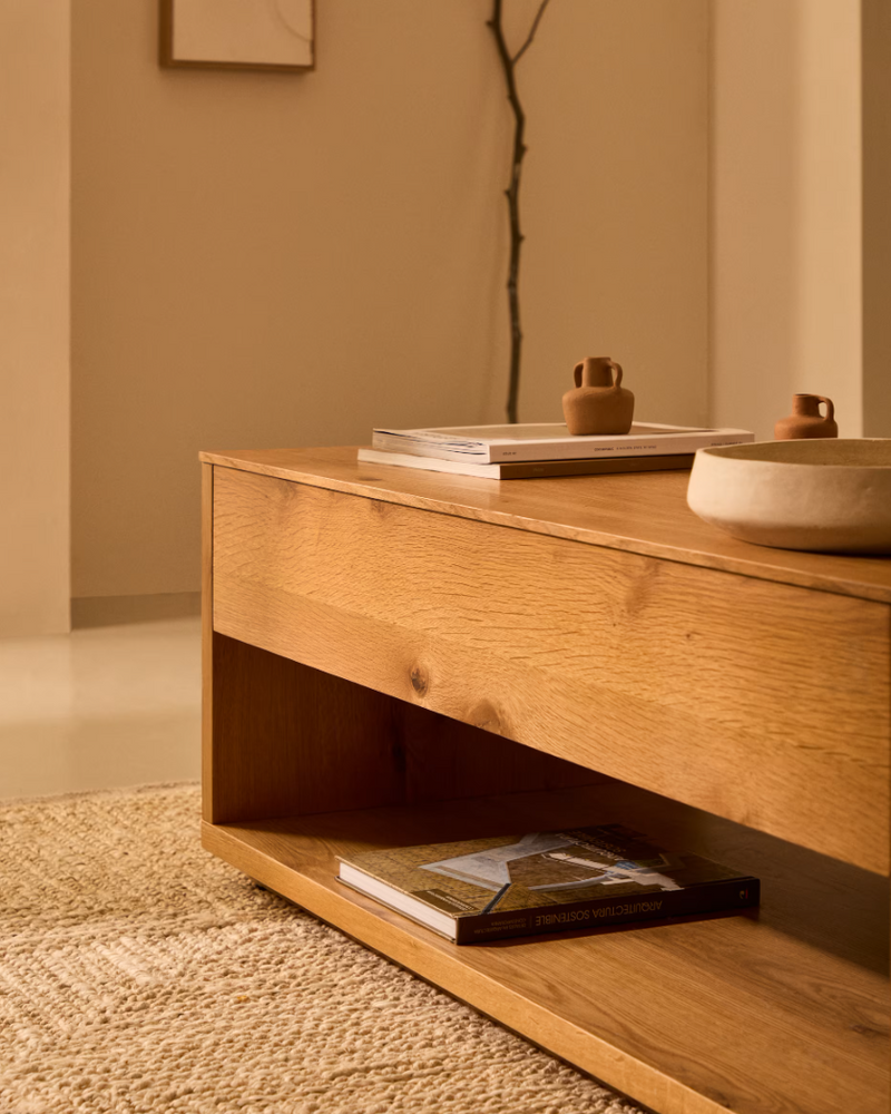 ALGUEMA Raisable coffee table in oak veneer with natural finish