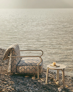 SALÓ Armchair with seat and backrest cushion