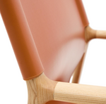 JAN Fotelja izrađena od svijetlosmeđih recikliranih kožnih vlakana