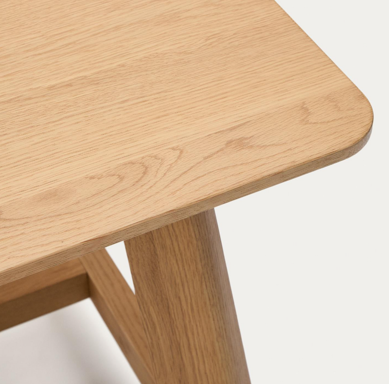 IDUN Stol izrađen od furnira i masivnog hrastovog drva