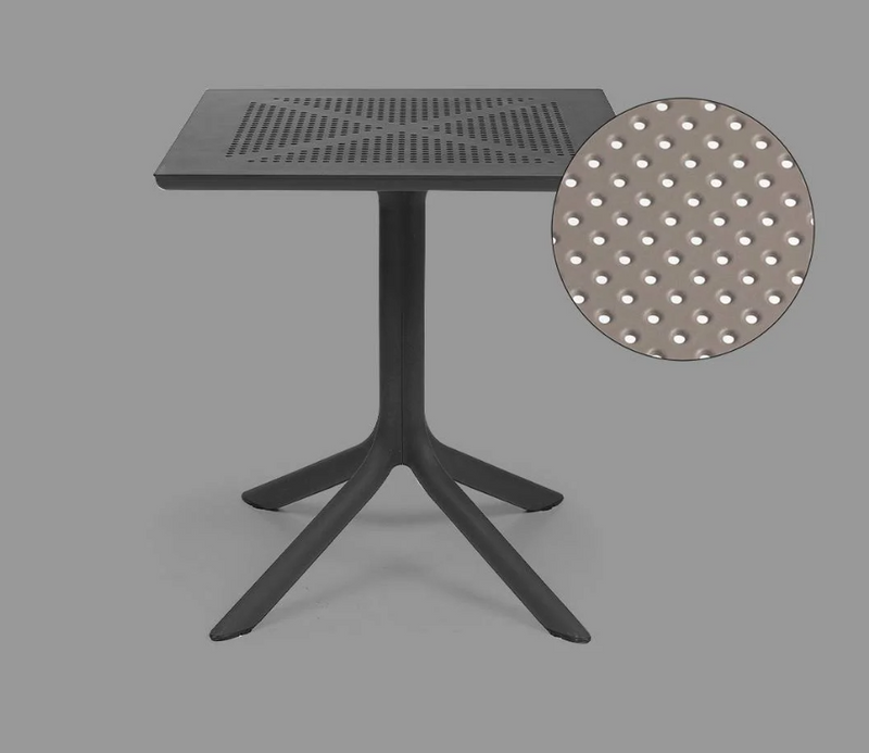 CLIP Small outdoor table 70 / 80