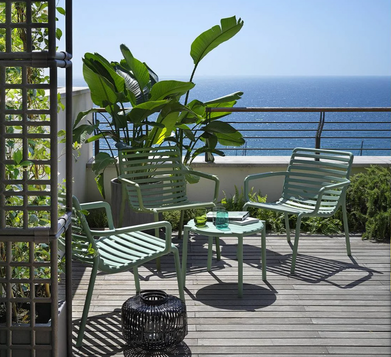 DOGA Small outdoor table